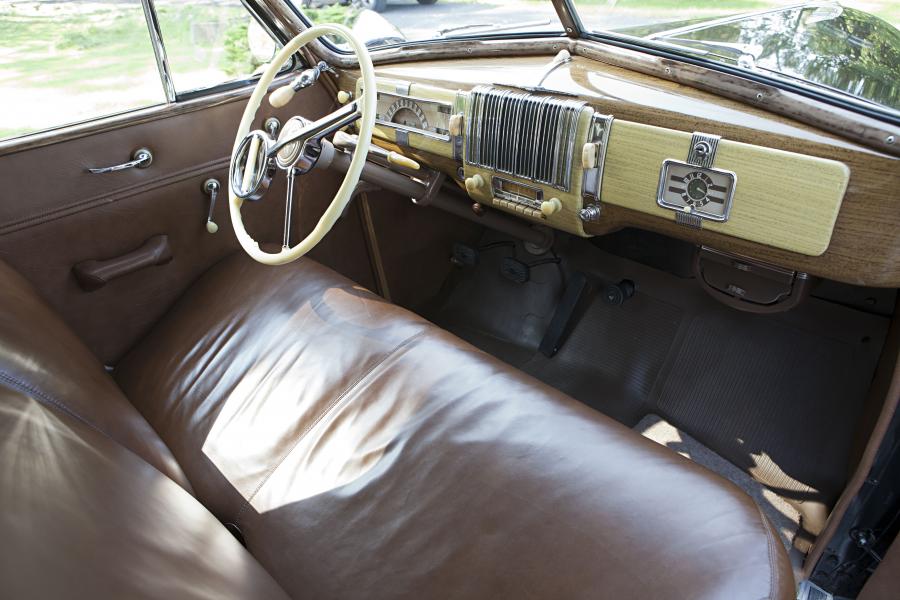  Chevrolet Special DeLuxe Convertible Coupe 1940 года  (фото 13 из 52)